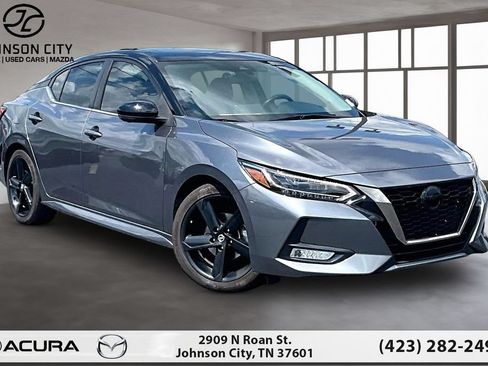 Used 2022 Nissan Sentra SR w/ SR Premium Package FWD image 12