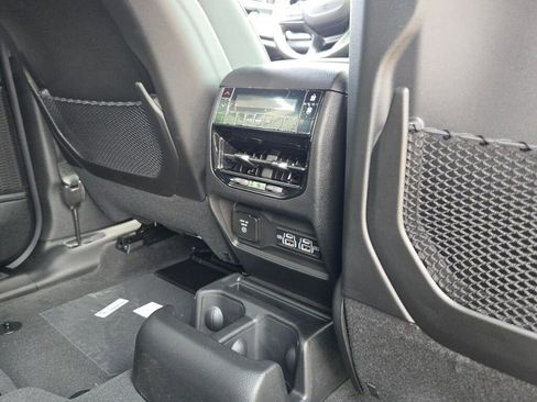 New 2025 Jeep Grand Cherokee L Laredo image 11