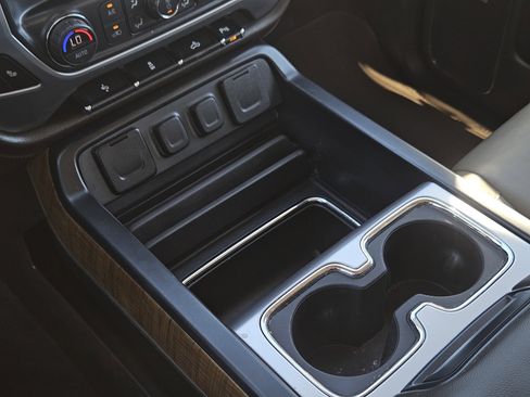 Used 2018 GMC Sierra 1500 SLT w/ Texas SLT Premium Package image 23