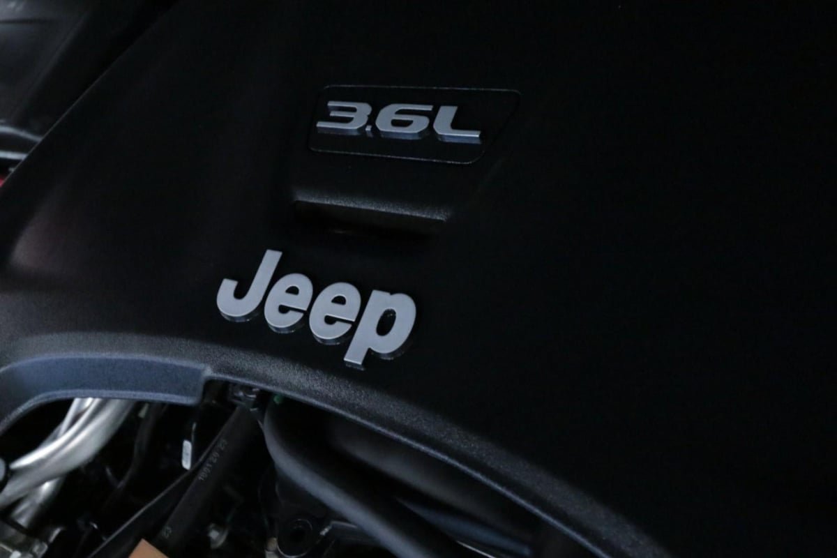 Used 2021 Jeep Gladiator Mojave AWD/4WD image 8