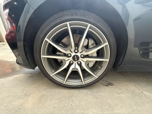 Used 2025 Genesis G70 2.5T RWD image 10