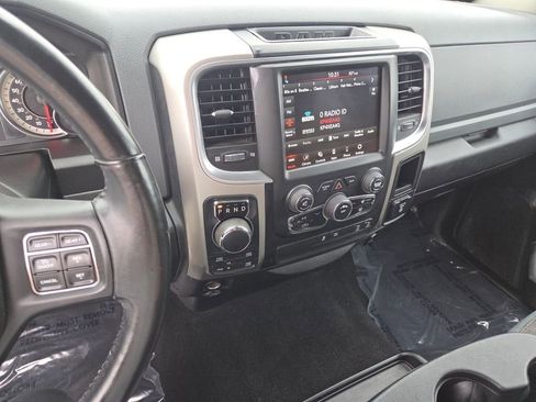 Used 2018 RAM 1500 Big Horn AWD/4WD image 32
