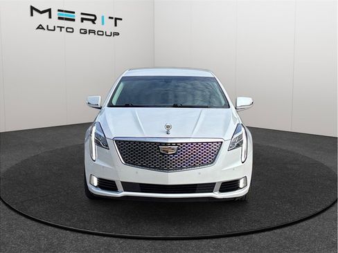 Used 2019 Cadillac XTS Luxury image 3