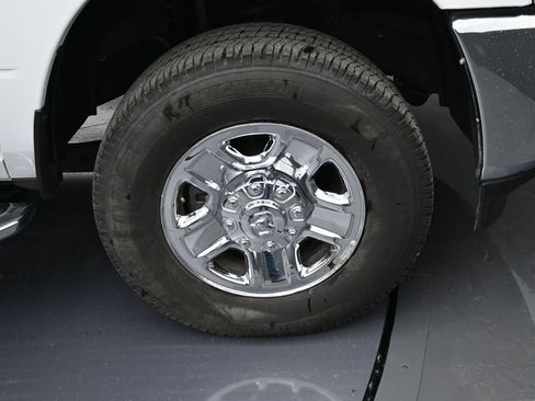 Used 2023 RAM 3500 Tradesman image 37