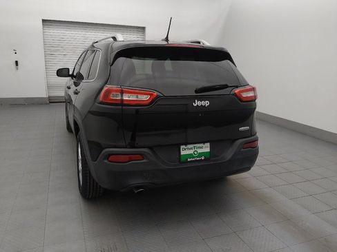 Used 2018 Jeep Cherokee Latitude image 6
