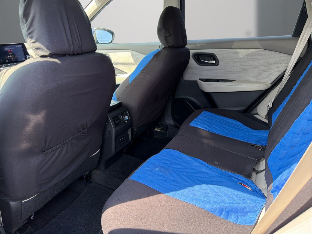 Used 2023 Nissan Rogue SV FWD image 15
