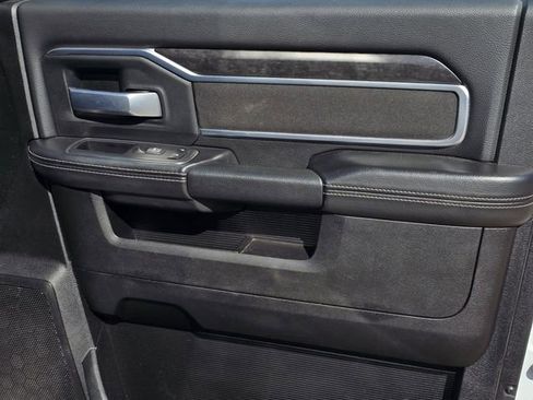 Used 2024 RAM 2500 Big Horn image 34