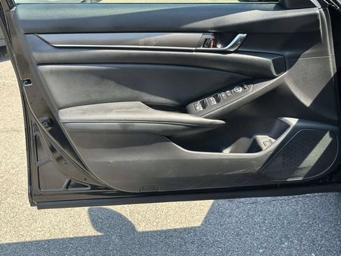 Used 2021 Honda Accord LX image 13