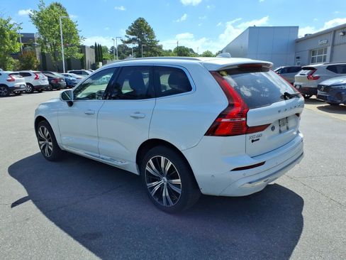 Used 2023 Volvo XC60 B5 Core w/ Protection Package AWD/4WD image 5
