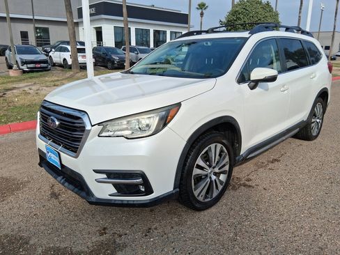 Used 2019 Subaru Ascent Limited w/ Popular Package #3 image 3