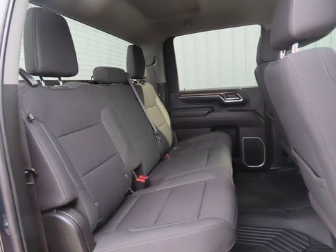 Used 2024 Chevrolet Silverado 2500 LT image 29