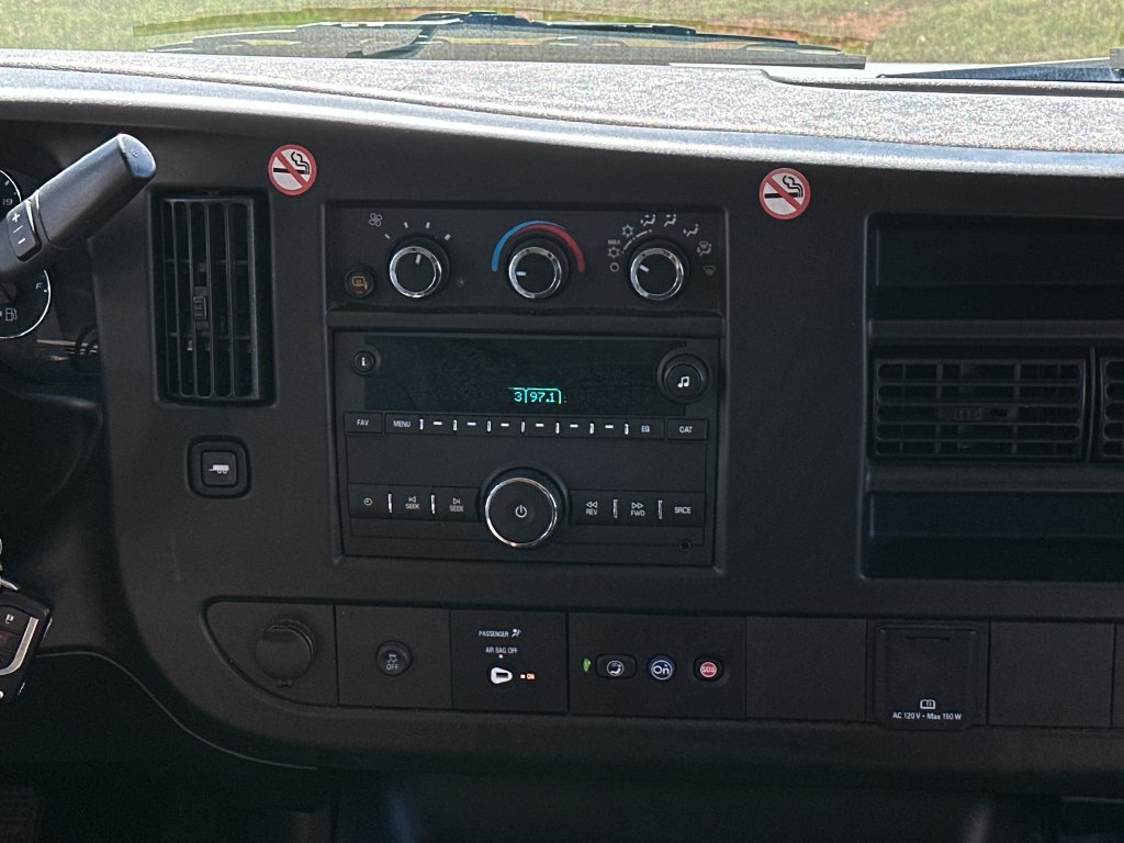 Used 2023 GMC Savana 2500 w/ Driver Convenience Package RWD image 16