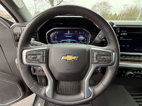 Used 2024 Chevrolet Silverado 1500 LT image 16