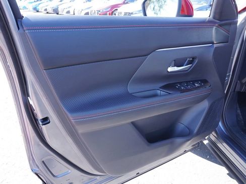 Certified 2025 Nissan Kicks SR FWD image 14