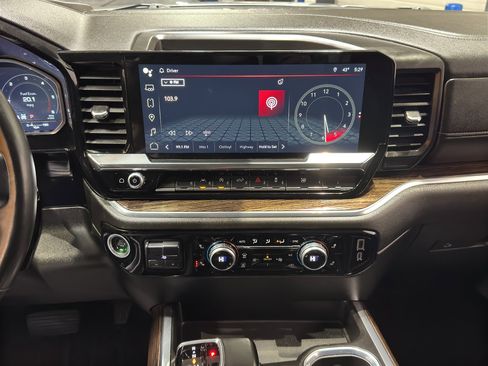 Used 2025 GMC Sierra 1500 Elevation w/ LPO, Elevation Black Package image 31