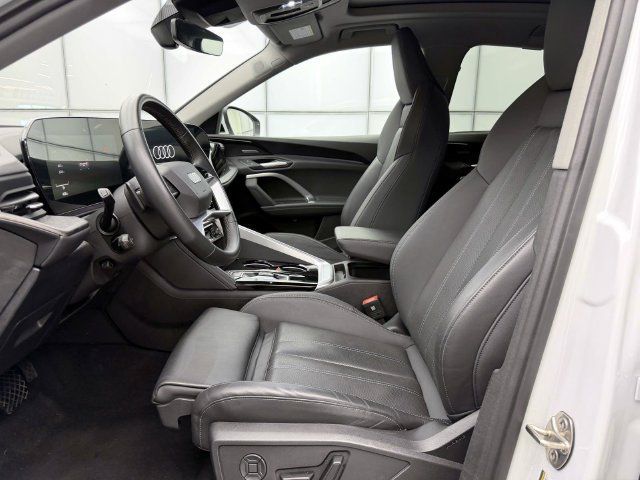Used 2025 Audi Q5 Premium Plus w/ Premium Plus AWD/4WD image 17