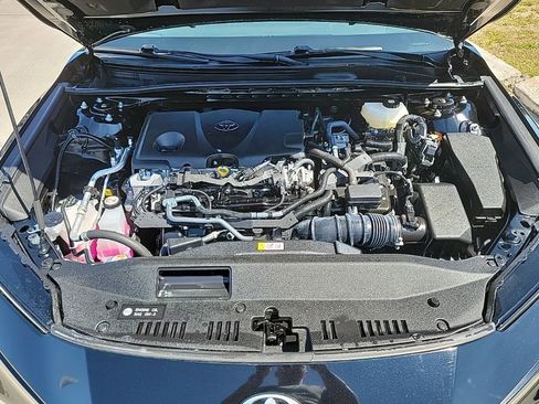 Used 2025 Toyota Camry SE w/ Multimedia Upgrade Package image 9