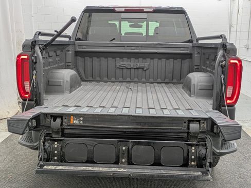 Used 2022 GMC Sierra 1500 AT4 w/ AT4 Preferred Package image 15