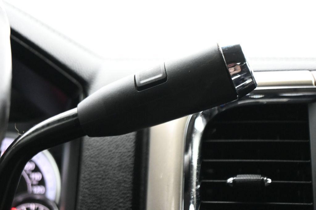 Used 2013 RAM 3500 Laramie AWD/4WD image 23