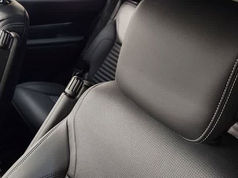 New 2026 Land Rover Discovery S AWD/4WD image 14