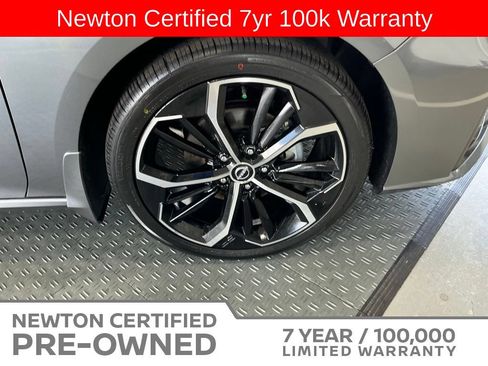 Used 2023 Nissan Altima 2.5 SR FWD image 42