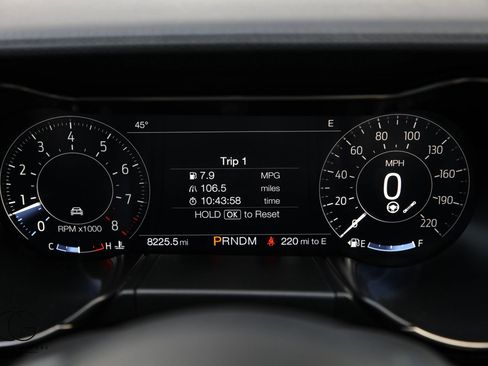 Used 2021 Ford Mustang Shelby GT500 w/ Technology Package image 40