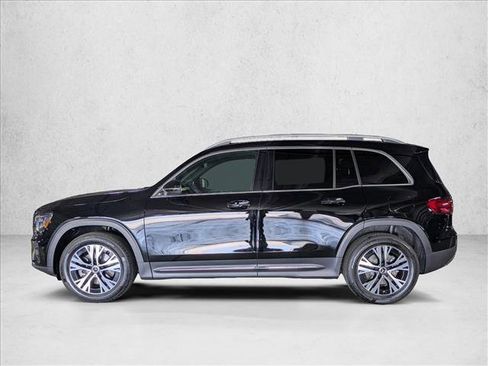 Certified 2025 Mercedes-Benz GLB 250 image 11