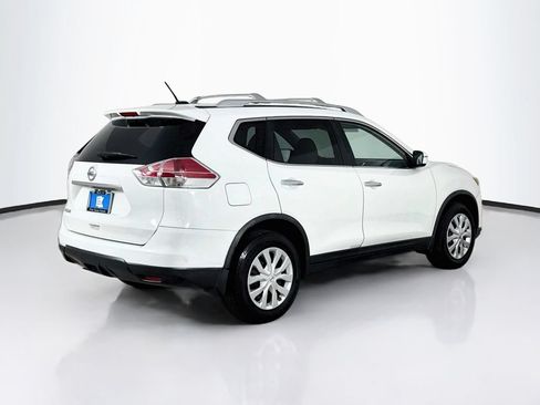 Used 2016 Nissan Rogue S w/ Appearance Package FWD image 8