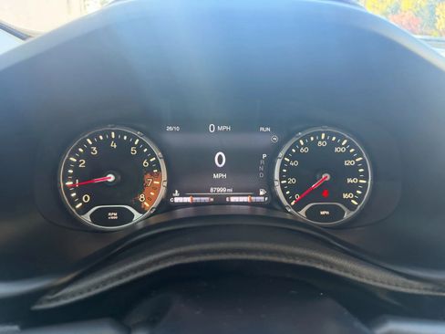 Used 2016 Jeep Renegade Trailhawk w/ Premium Trailhawk Package image 10