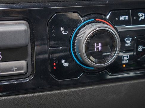 Certified 2022 Chevrolet Silverado 1500 RST image 24