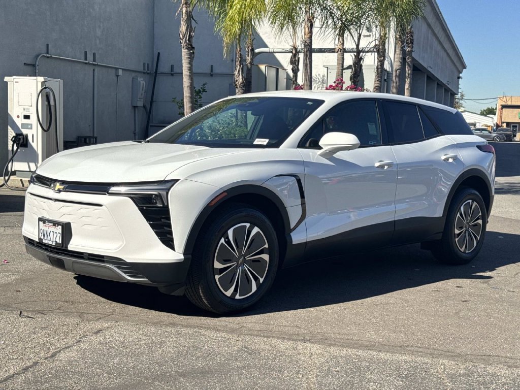 Used 2026 Chevrolet Blazer EV LT FWD image 5