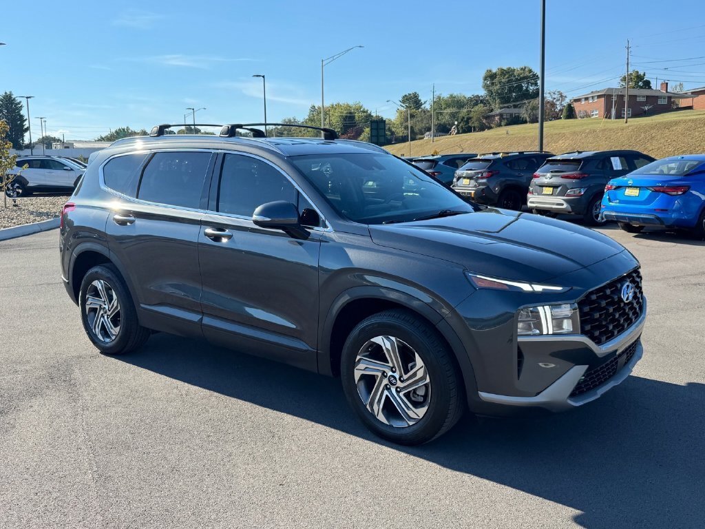 Used 2023 Hyundai Santa Fe SEL FWD image 2