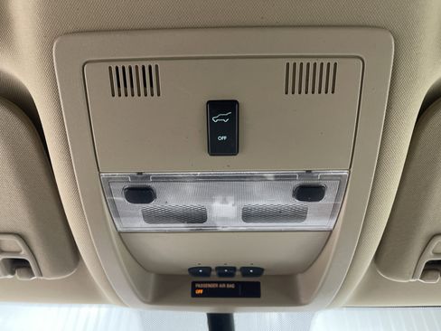 Used 2012 GMC Yukon SLT w/ SLT-2 Equipment Package AWD/4WD image 20
