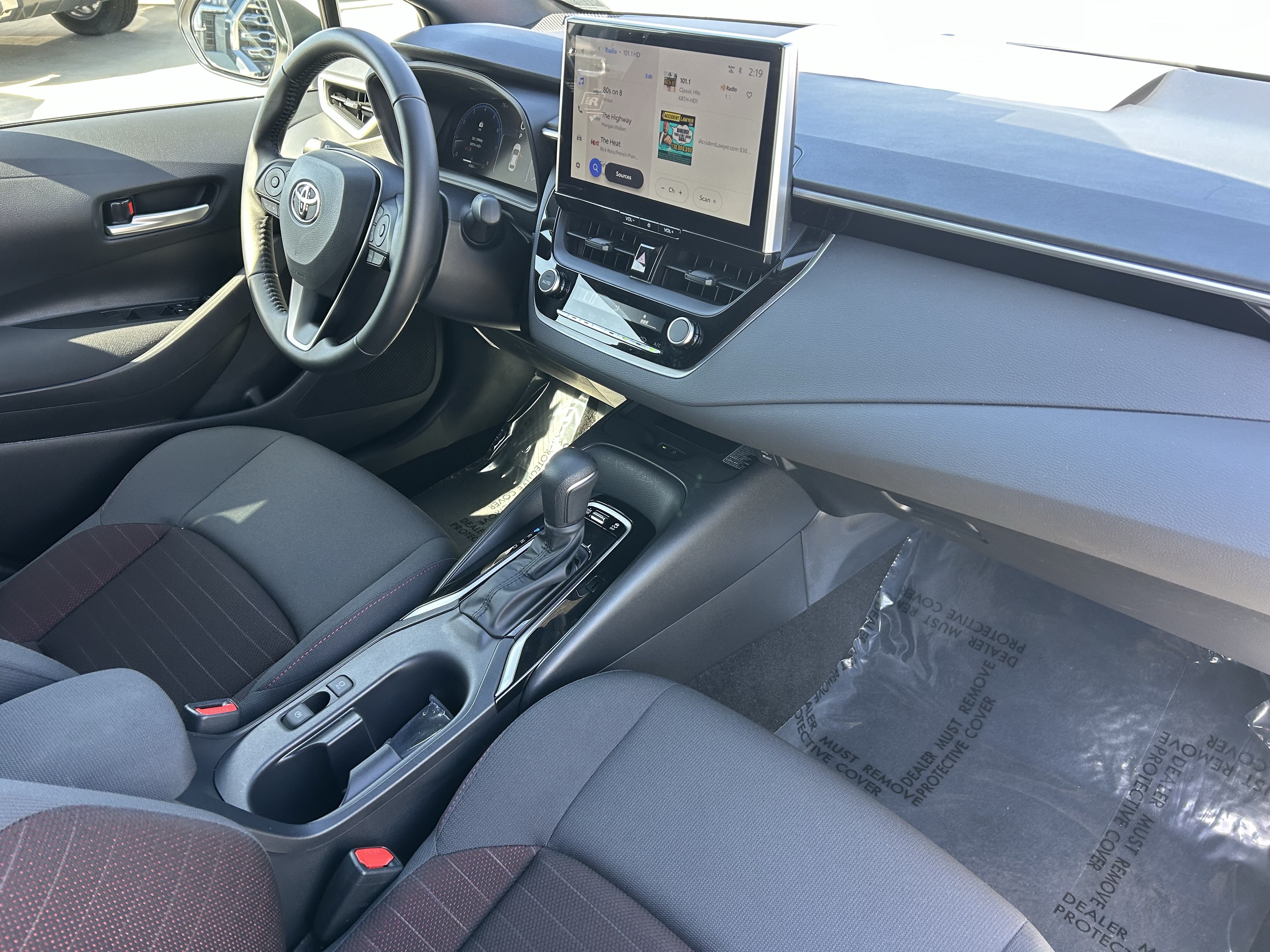 Certified 2026 Toyota Corolla SE w/ SE Package FWD image 9