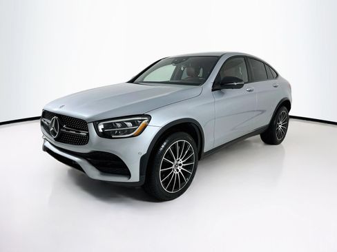 Used 2023 Mercedes-Benz GLC 300 4MATIC Coupe image 3
