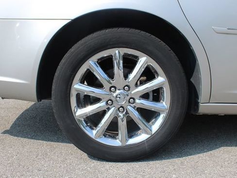 Used 2007 Buick Lucerne CXS w/ Driver Confidence Package FWD image 34