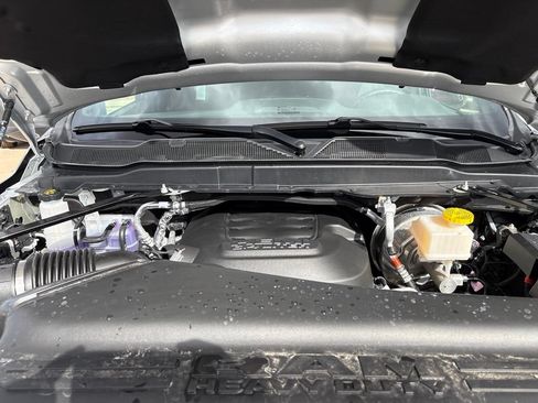 New 2026 RAM 2500 Tradesman AWD/4WD image 47