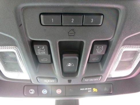 Used 2019 GMC Sierra 1500 AT4 w/ AT4 Premium Package AWD/4WD image 16