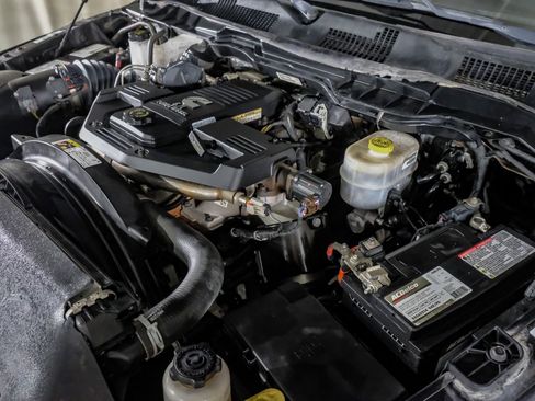 Used 2017 RAM 2500 Tradesman w/ Chrome Appearance Group image 45