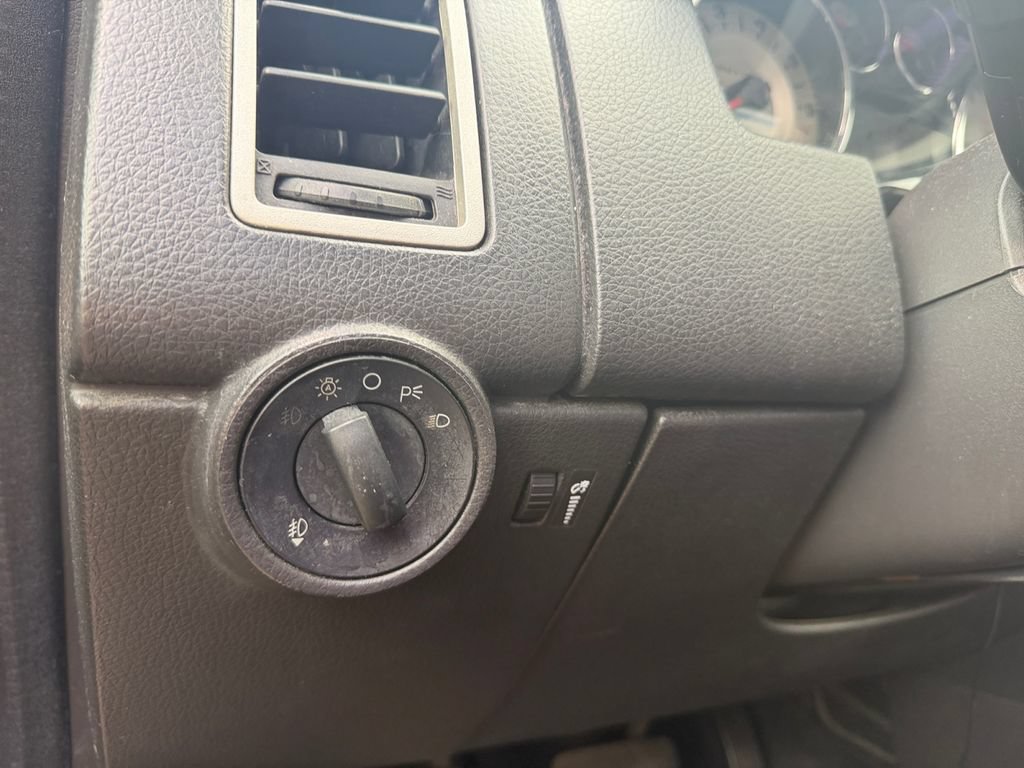 Used 2008 Ford Edge SEL FWD image 18