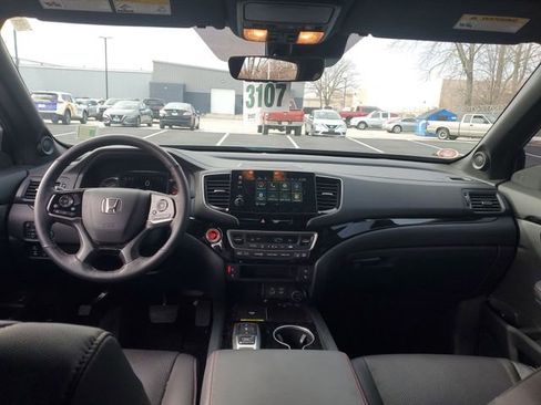 Used 2025 Honda Passport Black Edition image 20