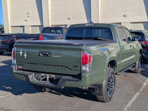 Used 2021 Toyota Tacoma TRD Sport w/ Technology Package image 5