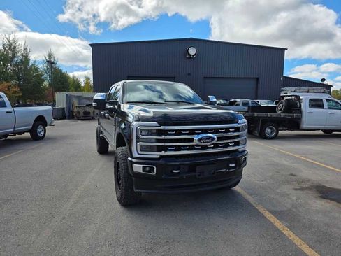 Used 2024 Ford F350 Platinum image 6