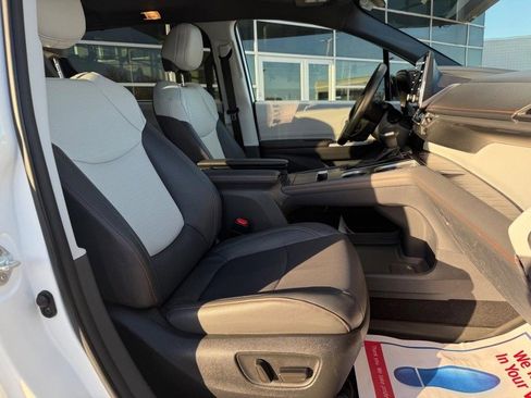 Used 2023 Toyota Sienna XSE image 11