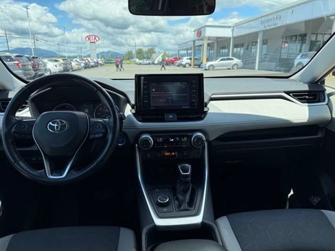 Used 2020 Toyota RAV4 XLE w/ Convenience Package AWD/4WD image 17