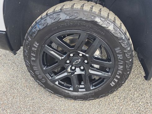 Certified 2023 Chevrolet Silverado 1500 Custom Trail Boss image 30