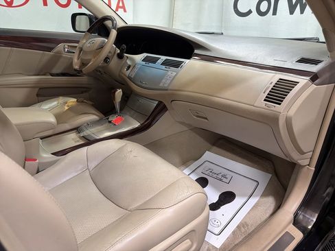 Used 2009 Toyota Avalon Limited FWD image 9