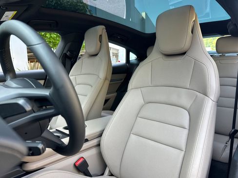 New 2025 Porsche Taycan image 5