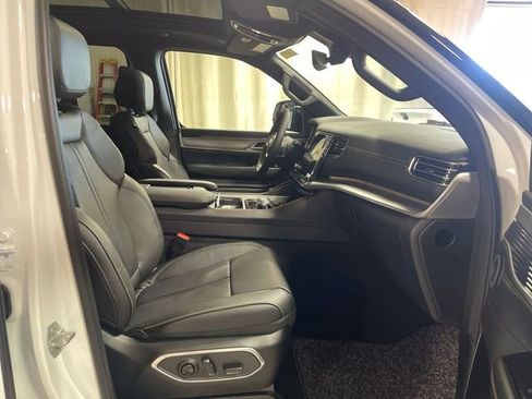 New 2026 Jeep Grand Wagoneer L 4WD image 26