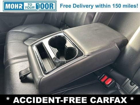 Used 2022 Toyota Avalon XLE image 32